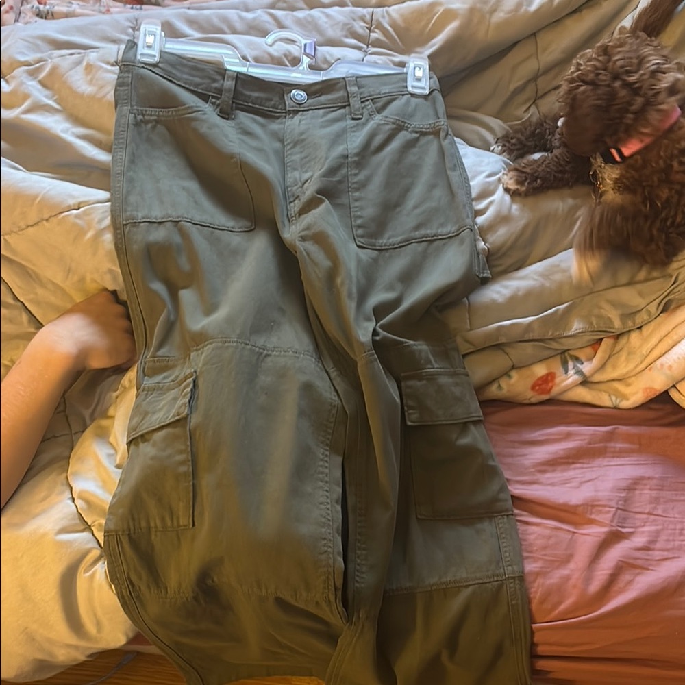Women’s Olive Cargo Pants